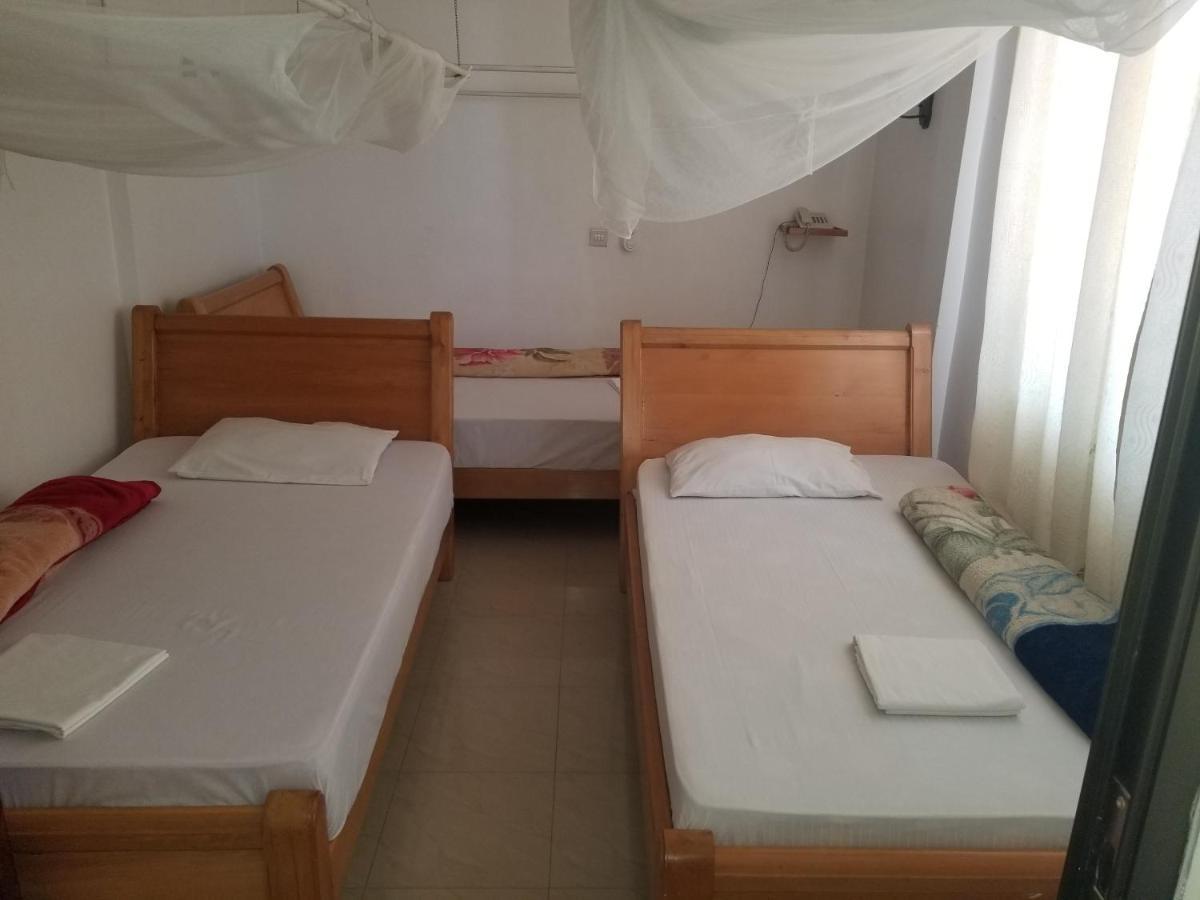 Hotel Buffalo Moshi Luaran gambar